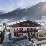 Διαμέρισμα Roeck Xl Neukirchen am Großvenediger