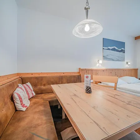 Apartament Roeck Xl *