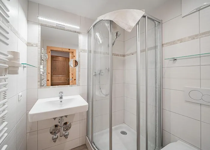 Roeck Xl Διαμέρισμα *